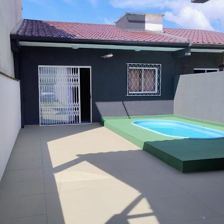 Casa A 300 Metros Do Mar Com Piscina Guaratuba Exterior foto